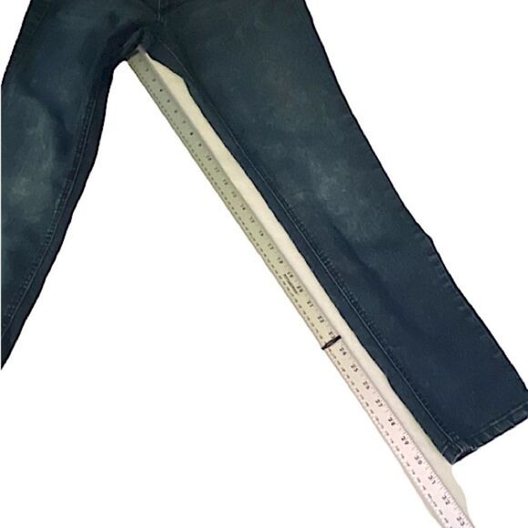 City Streets Juniors Size 11 Straight Jeans Dark Wash Whiskered Classiccore - Picture 6 of 9